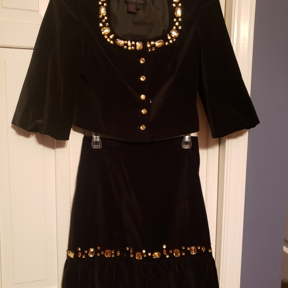 Beaded velvet top and skirt - Picture 2 of 3